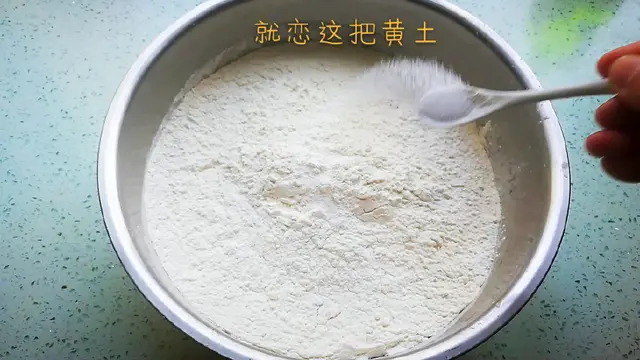 蒸的凉皮为什么有点粘（凉皮蒸出来黏糊糊的）