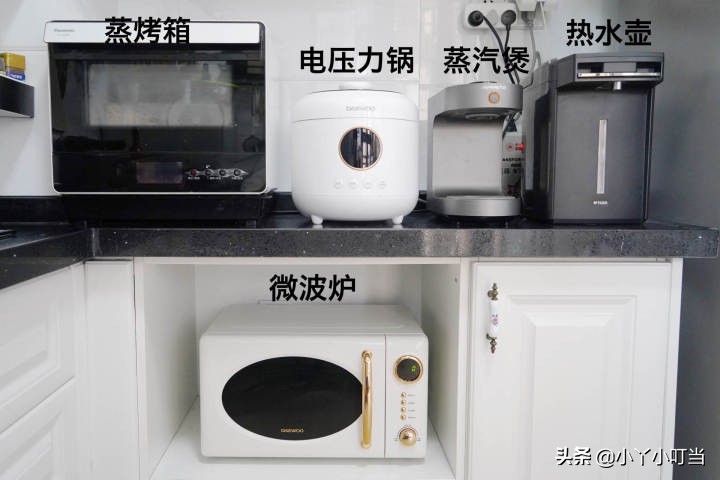 戴眼镜的大学女友12p（只会微波炉热剩菜）