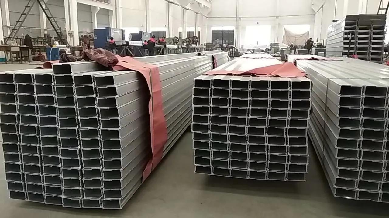 江苏南开铝业主营：铝合金桥架，铝合金线槽，铝合金走线架
