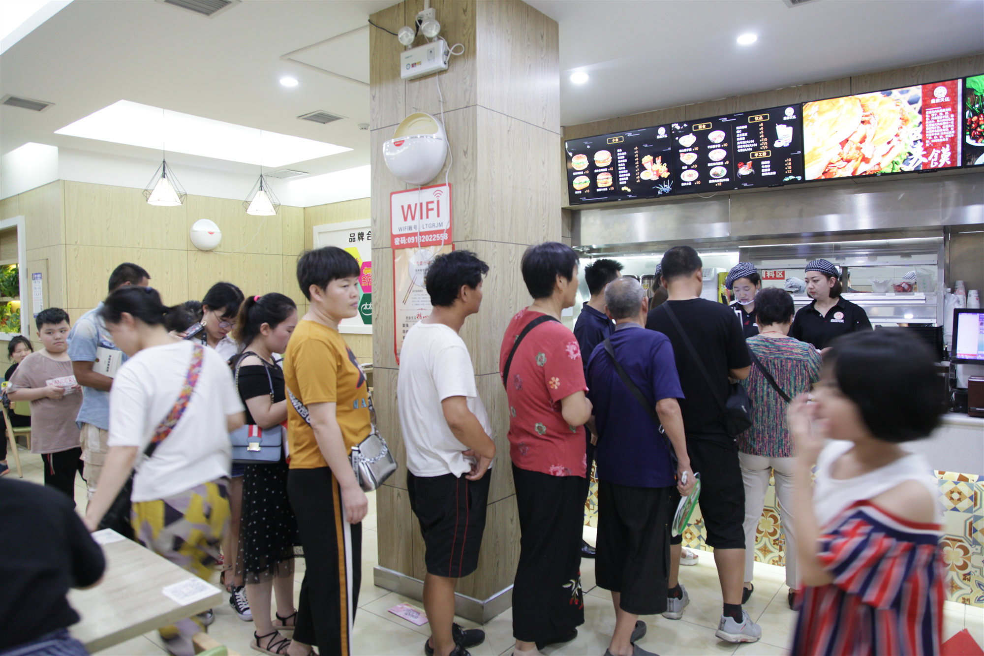 陜西涼皮肉夾饃連鎖店，涼皮搟面皮加盟，陜西涼皮肉夾饃加盟店