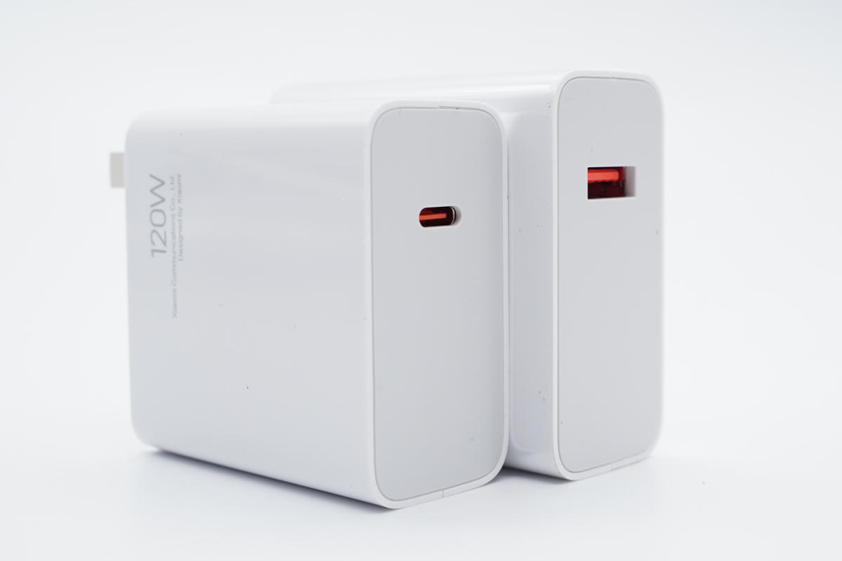 升级 USB-C 口，小米新款120W氮化镓充电器上手