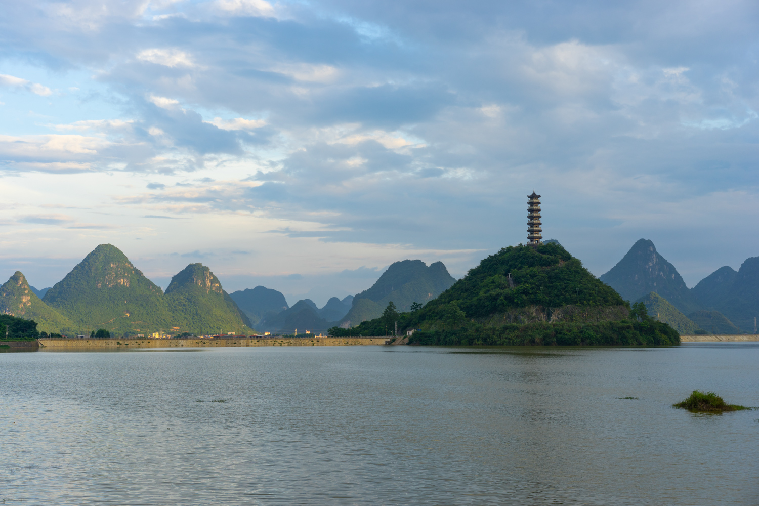 自驾桂黔湘小环线第一站"罗城仫佬族自治县"媲美小七孔