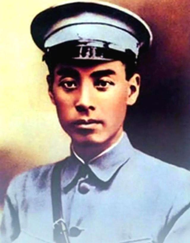 北京三营门KTV闹鬼事件（1925年8月23日）：女服务员惊魂，监控拍下诡异身影。