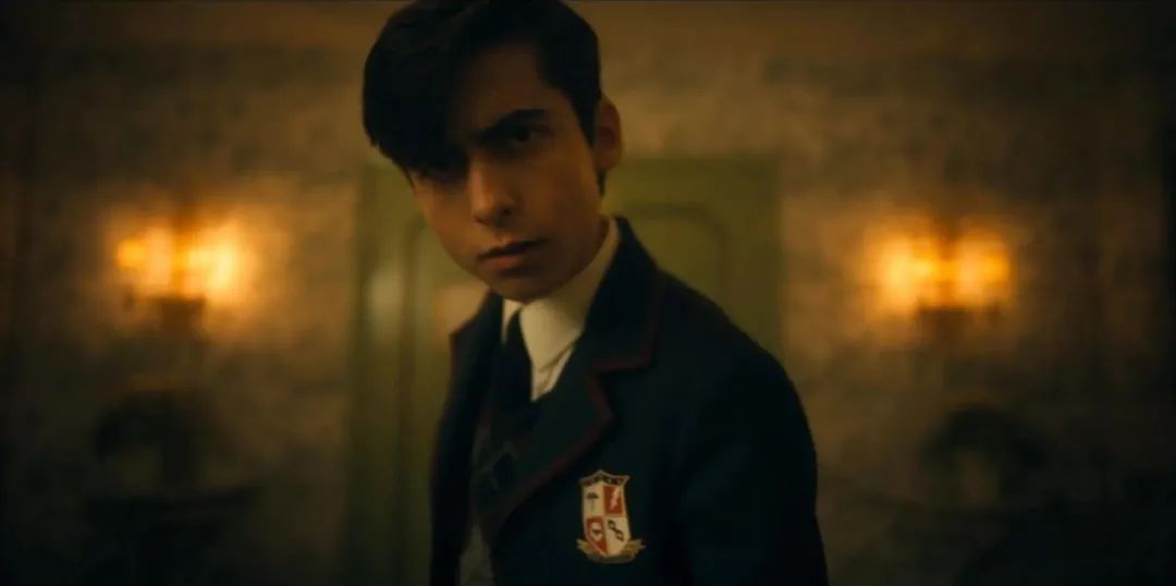 网飞空降奇幻剧：七个娃七种能力，还说不是美国版的《葫芦娃》