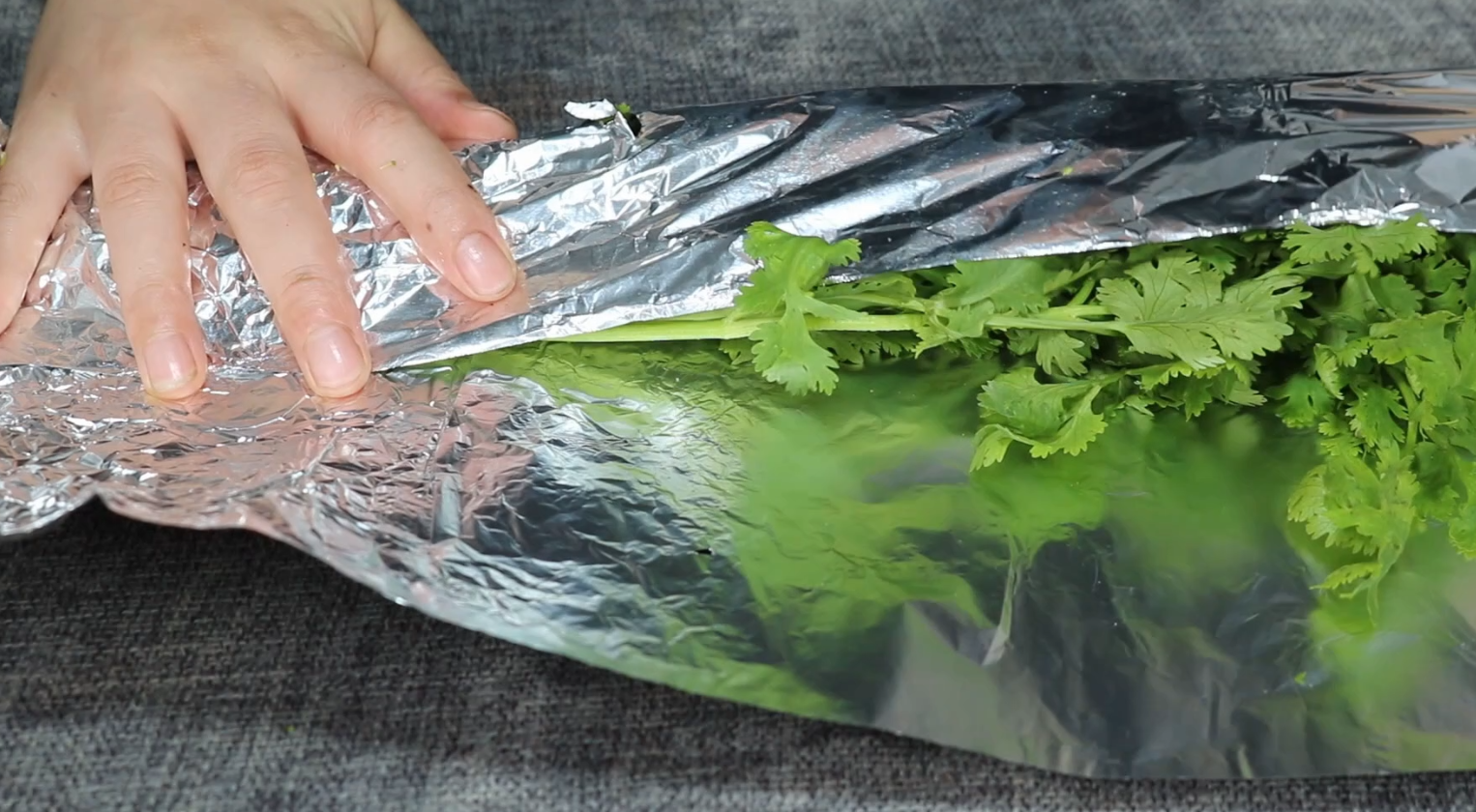 香菜怎么保存新鲜不烂，如何用锡箔保存？