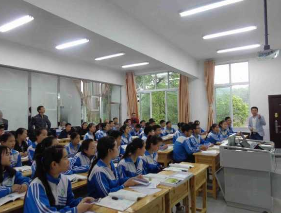 清华副校长施一公，创办西湖大学，称“5年超清北”，结局如何？