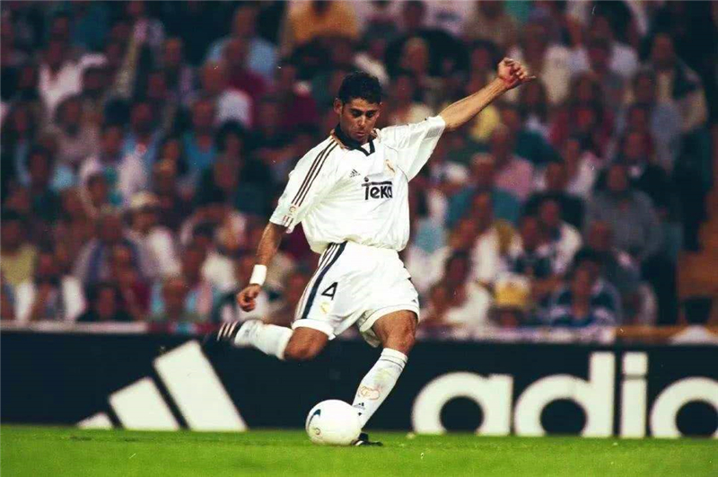 和里克尔梅私交甚笃(他成功救火皇马巴萨却遭解雇,在马竞戳穿维埃里