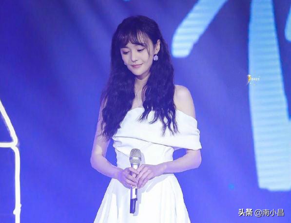 五大人气女王当中，迪丽热巴、baby的个人影响力似乎相对较弱