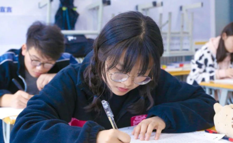 2021是高考小年？600分以上的考生将受到影响，报考需要多花心思