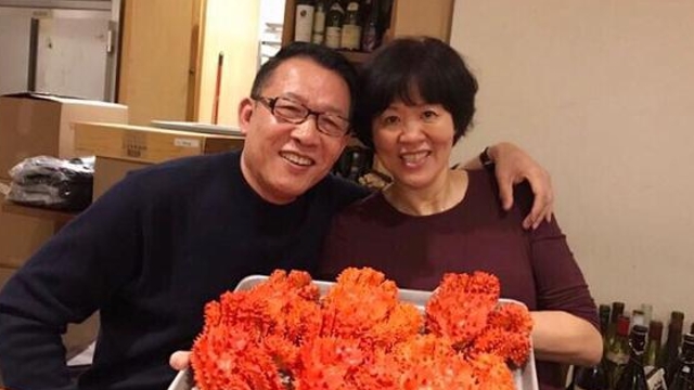 郎平的第一段婚姻(郎平与鉴宝专家王育成再婚，婚前婚后都有爱)