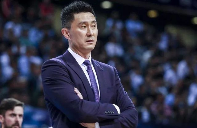 李楠为什么复出nba(深度分析：杜锋凭啥取代李楠？不外乎四个原因，有无奈也有尝试)