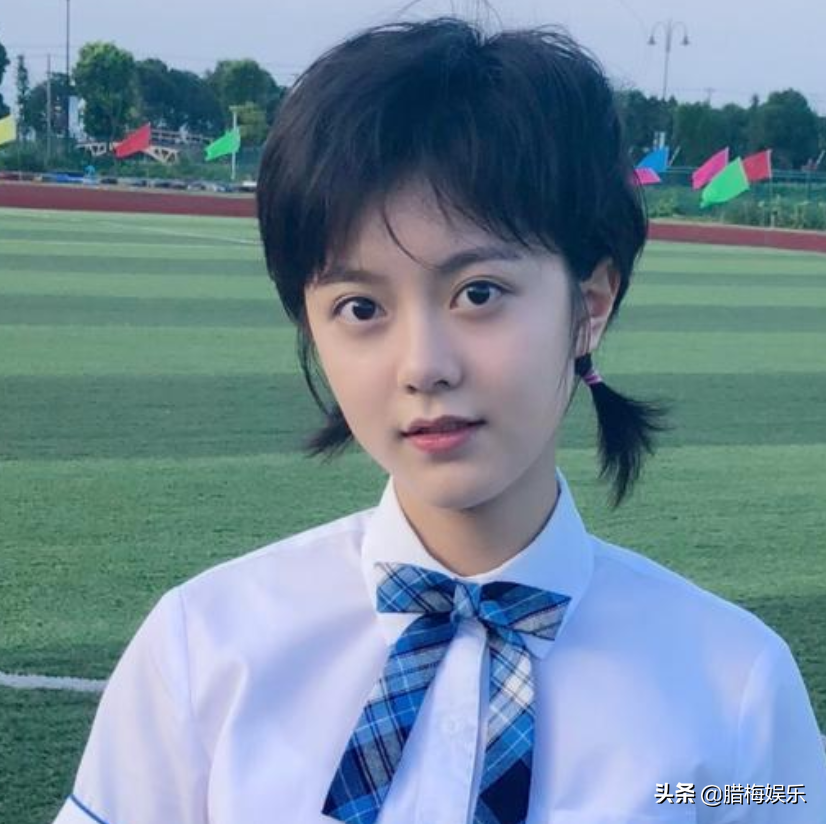 吳亦凡節目上對趙今麥過度親密，baby多次施以援手，如今細思恐極