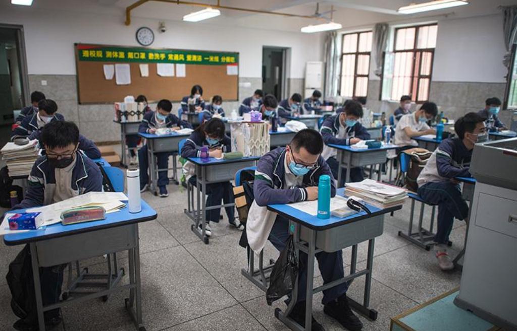 高三模拟考从没过400分，高考有希望上“本科”吗？老师说出实话