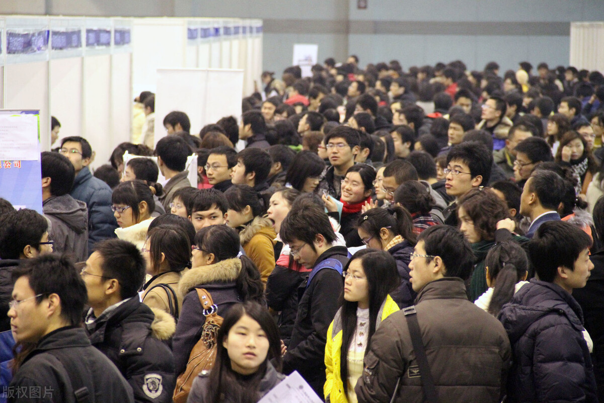 警校毕业后想去较好的单位就业，该报考哪些警校呢？