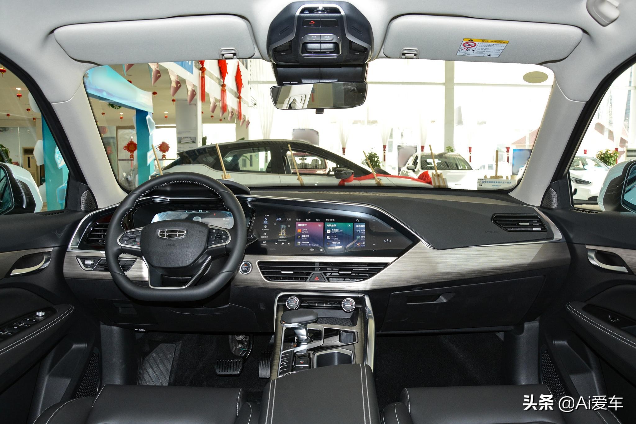 1.6L油耗92燃油好养活，吉利混动家用SUV，低价高质量，星越PHEV