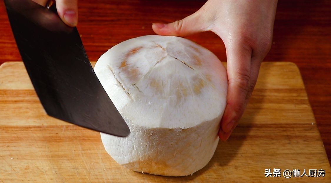 新鲜椰子肉最佳吃法（新鲜椰子肉最佳吃法 简单）-第7张图片-华展网
