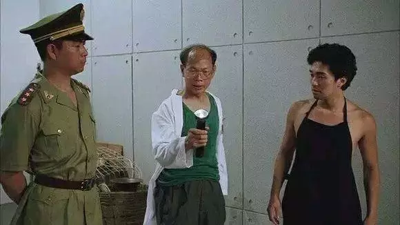 全世界的品牌主页都高大上,4PK却恰恰相反