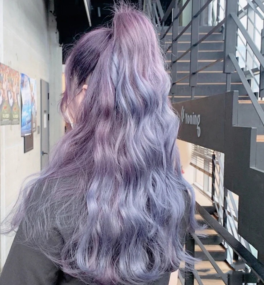 冷紫灰色头发图片(你和仙女就差一个发色) 