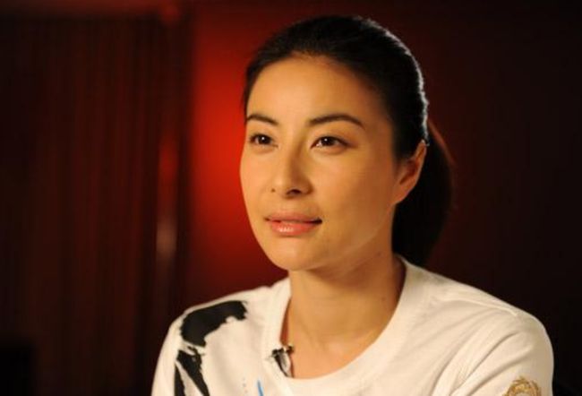 郭晶晶拿了几个奥运会冠军（“跳水皇后”郭晶晶，4次夺奥运金牌，退役后每月退休金是多少？）