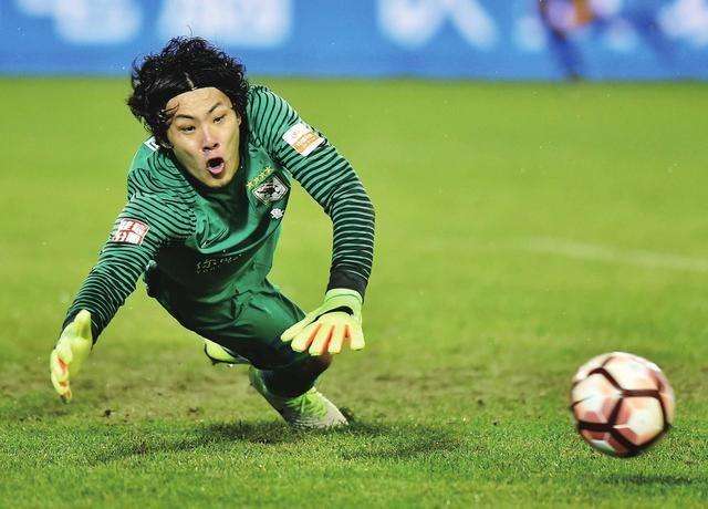 中超最佳投票在哪里（中超最佳投票，鲁能暂时全排第一，投票选最佳还有“窍门”）