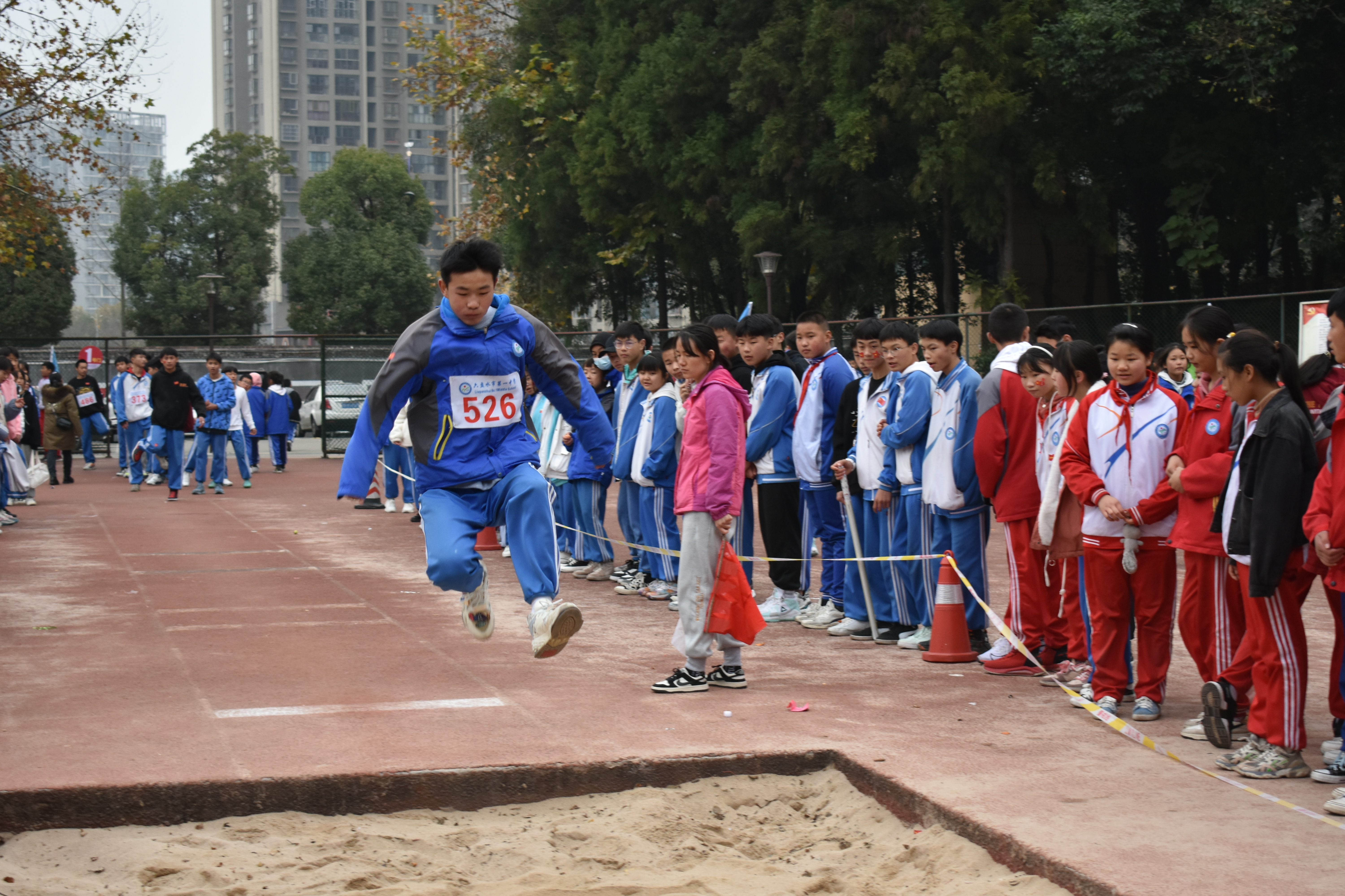 六盘水市第一中学初中校区举办2021运动会(图4)