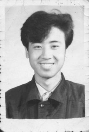 原来有人生来便是深渊，5个娱乐圈悲惨男星，经历个个让人心碎