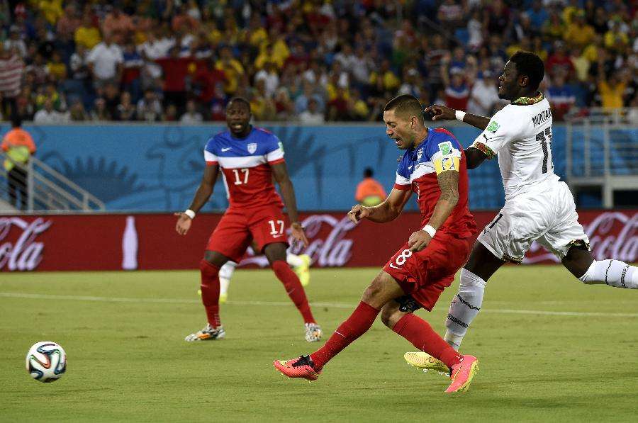 足球：海地vs加拿大、美国vs马提尼克、亚松森奥林匹克vs巴西国际