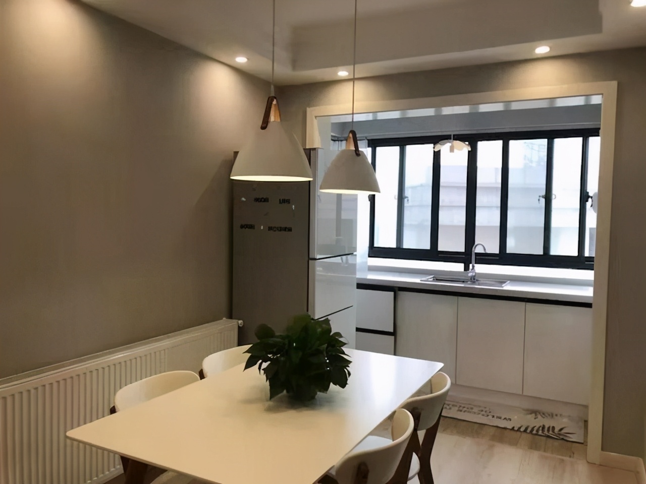 阳台只用来晾衣服？太可惜了，这样装修实用好几倍