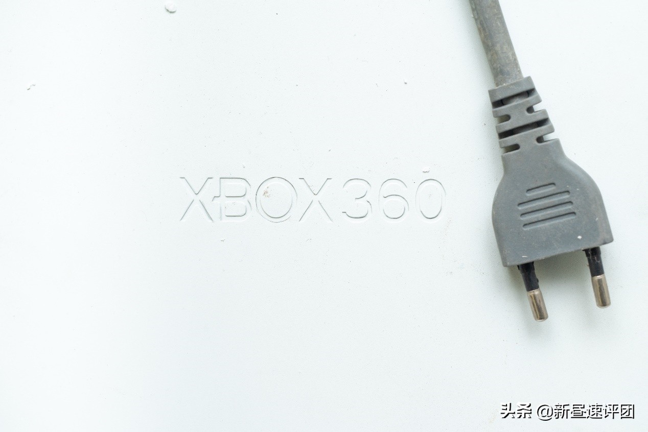 XBOX360拆解修复：我在厨房解决了万年诟病的三红问题