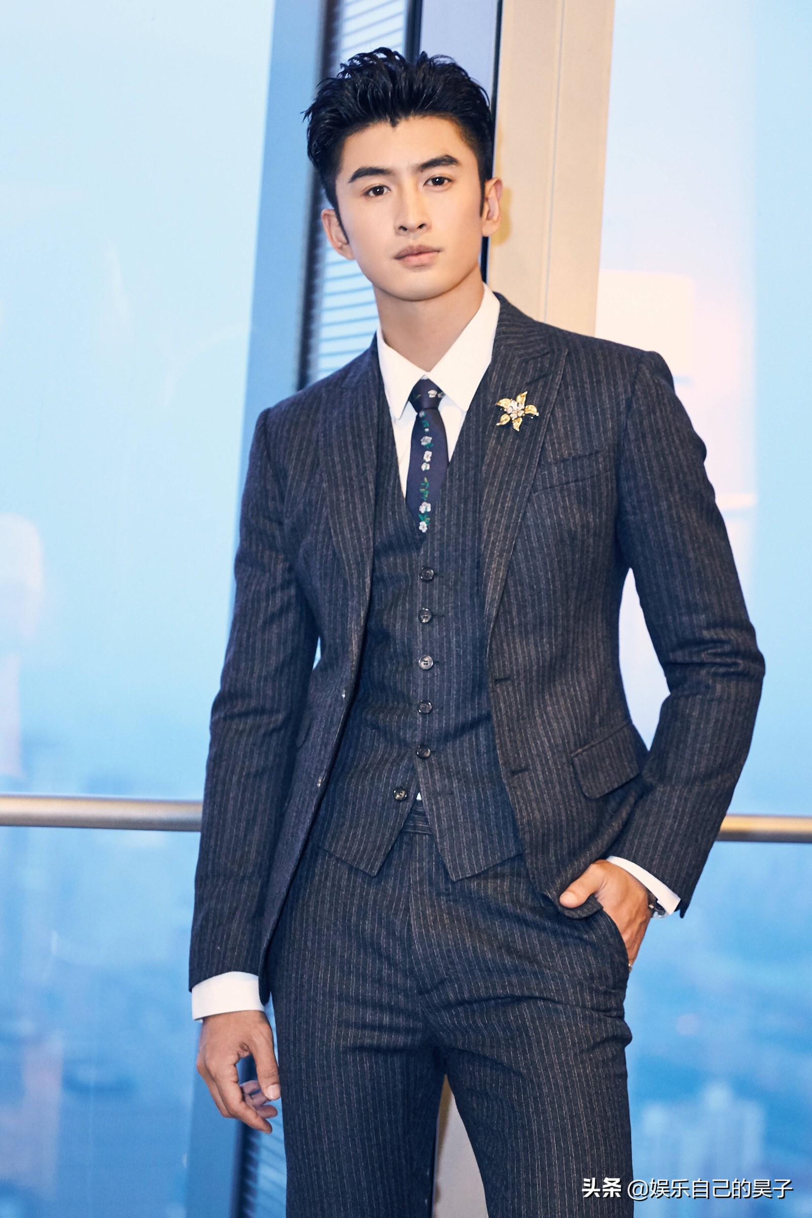 国内颜值最高十位男星(中国10大最帅男明星)