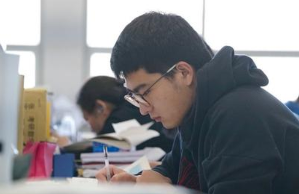 考研党只要符合条件，即可“免复试”上这3所大学，考生别错过