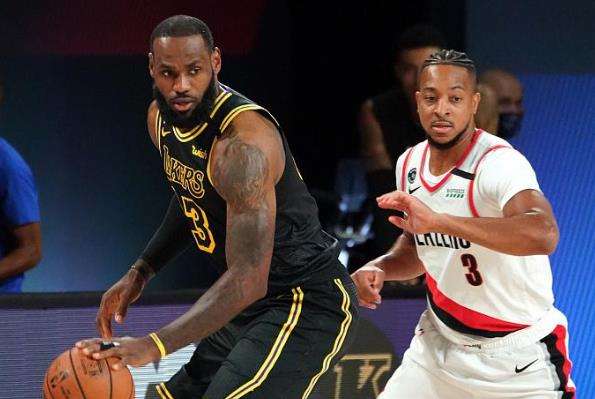 NBA季后賽直播免費觀看（NBA季后賽首輪G5直播：開拓者VS湖人 高清直播 免費觀看）