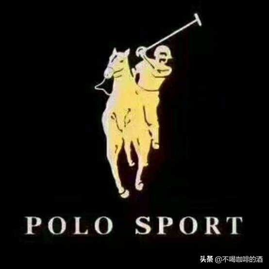 人的脚,polo sport的脚在整个图片的右侧或者是后面,polo ralph