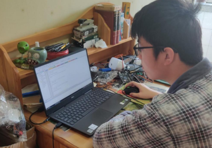 2021准大学生用不用买电脑？辅导员的建议，会影响4年后前途