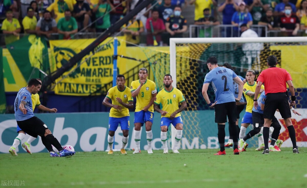 14世界杯巴西队守门员(4-1，世界第2踢疯了，仅让世界杯双冠王抵抗了10分钟，内马尔闪击)