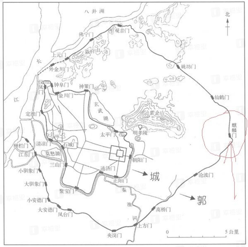 麒麟花园网球场(地势有高低，还偏远的南京麒麟镇楼盘，到底好在哪里)