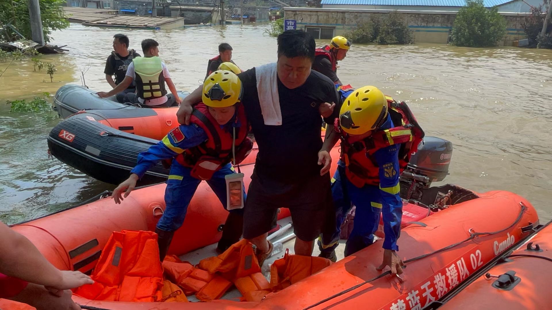 公司女会计喝多了（放心）