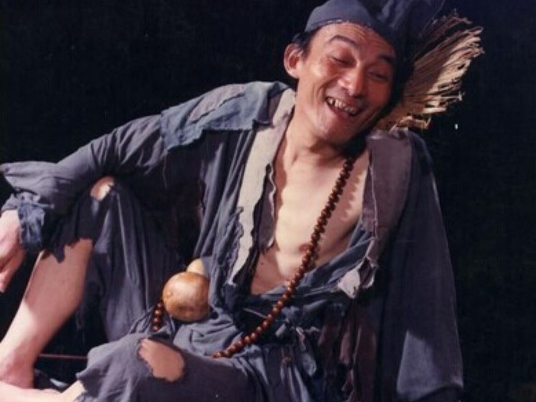 疯僧的故事图片 _飞翔号