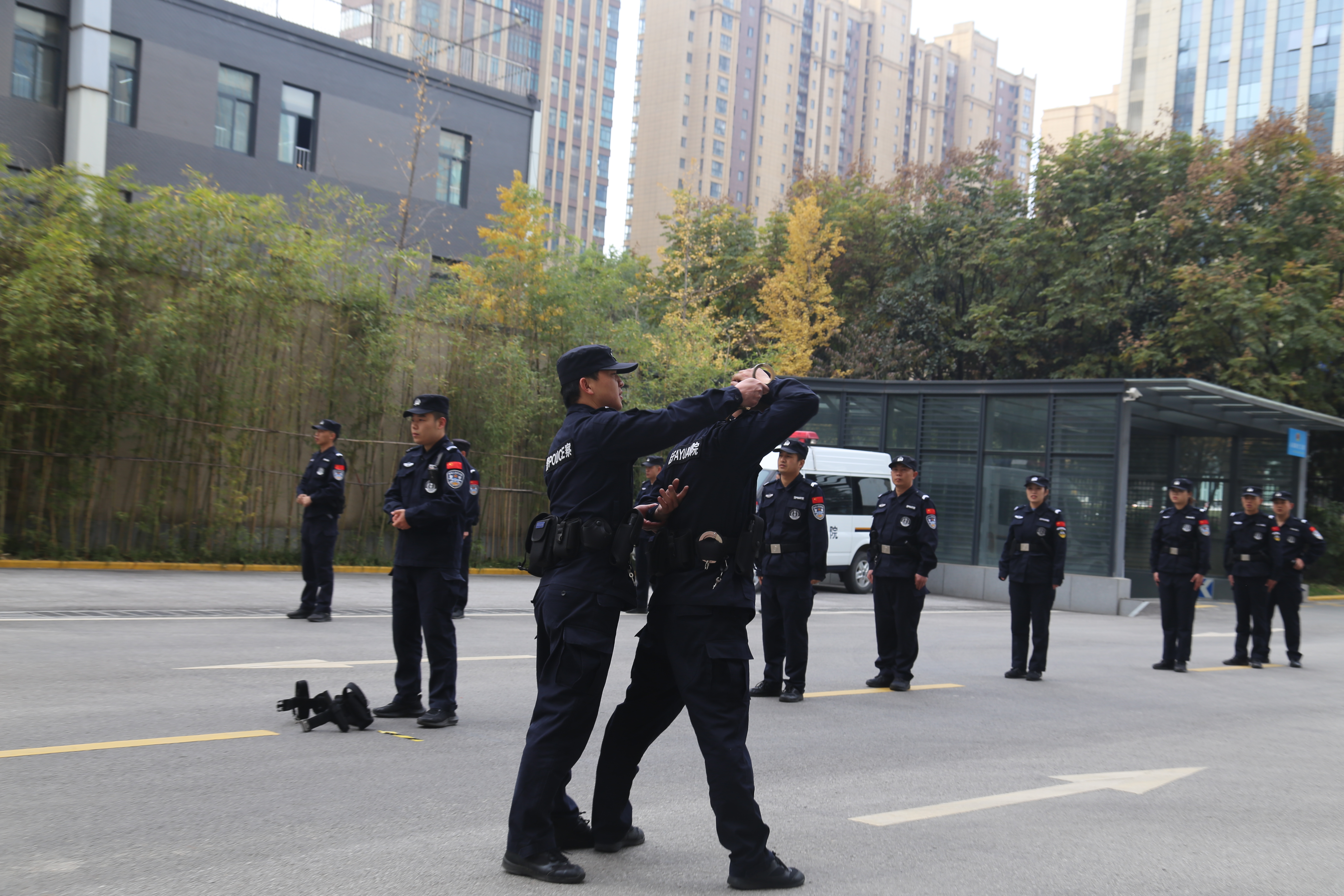 以战领训砺精兵 以训促战铸铁军——雁塔法院法警大队扎实开展实战化训练