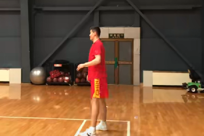 cba鞋子是哪里出的（CBA穿李宁 国家队穿什么？浅谈赞助商Nike李宁的恩怨情仇）