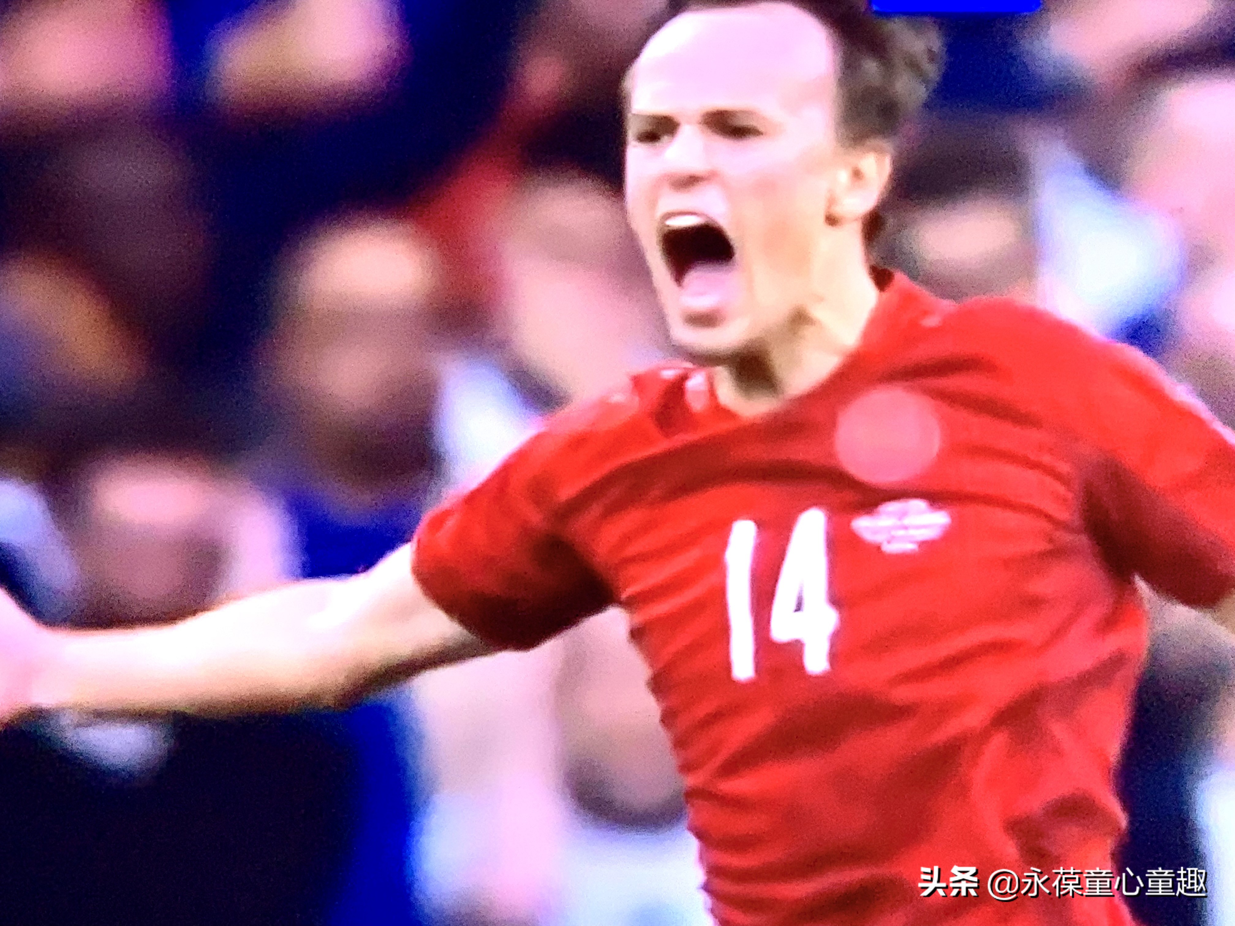 三狮军团终结丹麦童话，英格兰2-1丹麦，强势挺进欧洲杯决赛