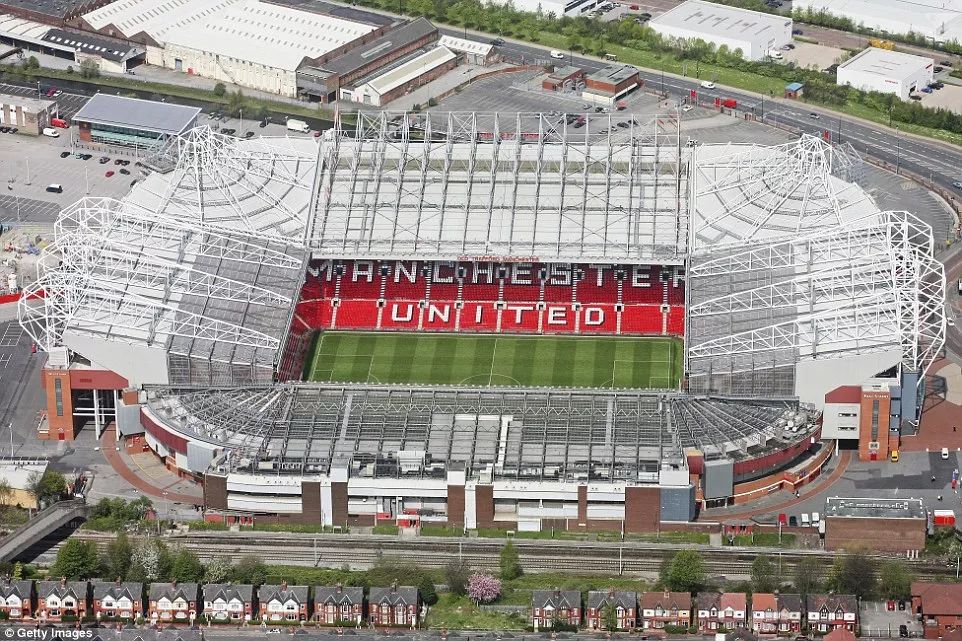 老拉特福德球场为何被曼联选做主场（老特拉福德是如何建成的｜球场的故事（1））