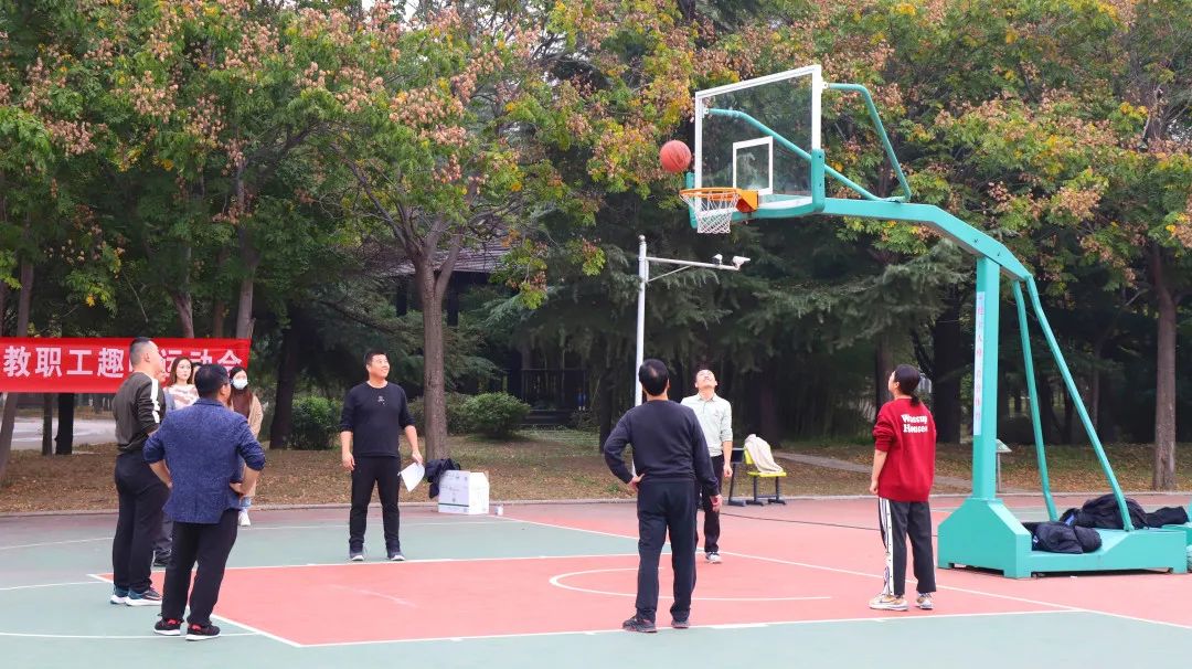 全员运动 凝心聚力 | 潍坊恒德实验学校举办秋季趣味运动会