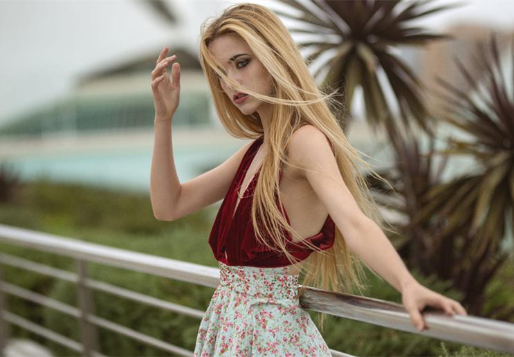 一个离婚女人的忠告：异性朋友之间没纯友谊