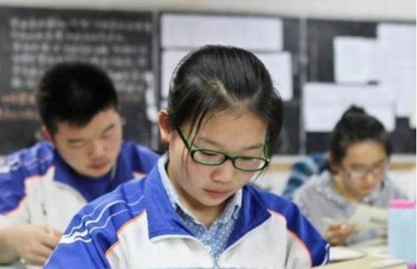 学霸的高考“神仙卷面”，字迹整洁堪比印刷体，老师都不舍得扣分