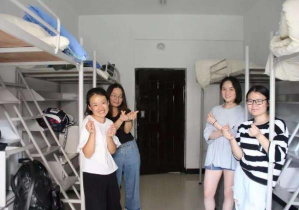 南开大学人性化宿舍走红，不但可以自选室友，还能申请夫妻房