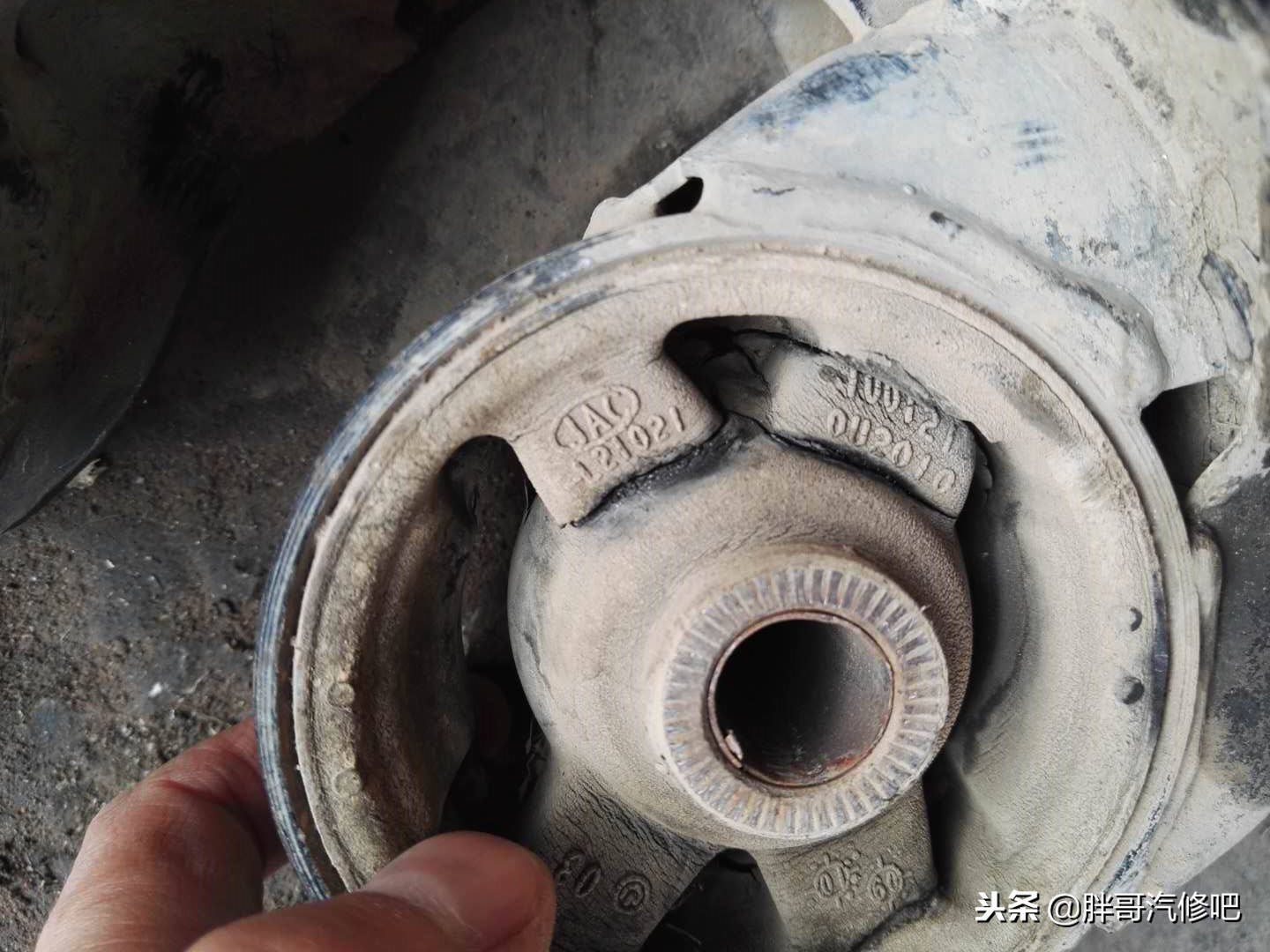 车辆抖动大家不要乱投医，分析清楚故障才能解决问题，胖哥讲解