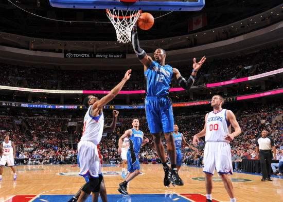 nba有哪些籃板的球員（NBA現役九大籃板王！只有詹姆斯一個小前鋒，但第十名才真厲害）