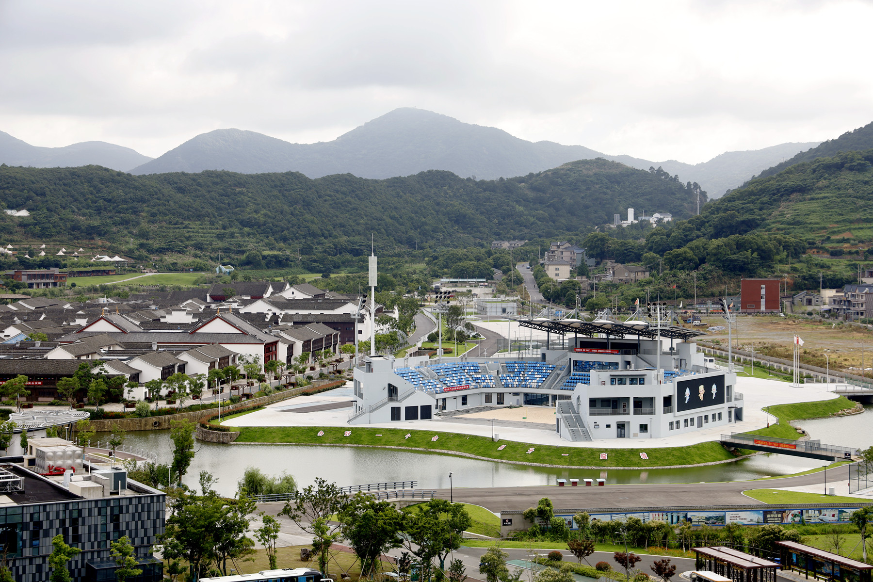 浙江海鲜哪里好吃(比三亚舒服，比青岛悠闲，中国海鲜之都在浙江，适合度假和养老)