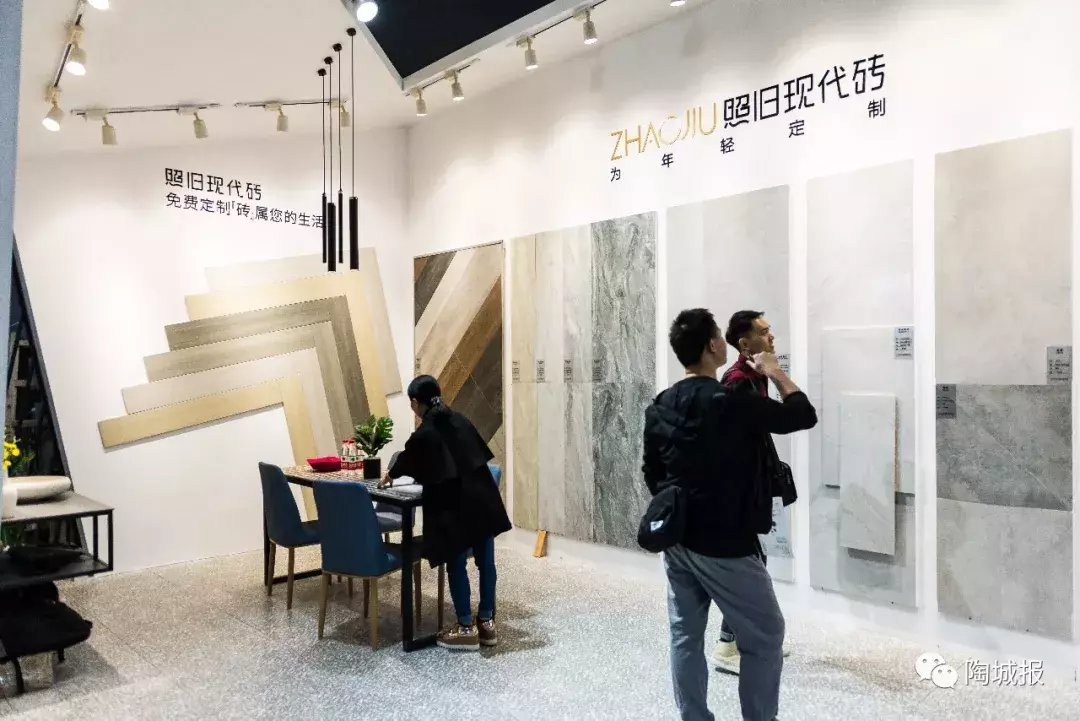 诺贝尔、新明珠、鹰牌2086、蒙娜丽莎……广州设计周,陶企人气很旺